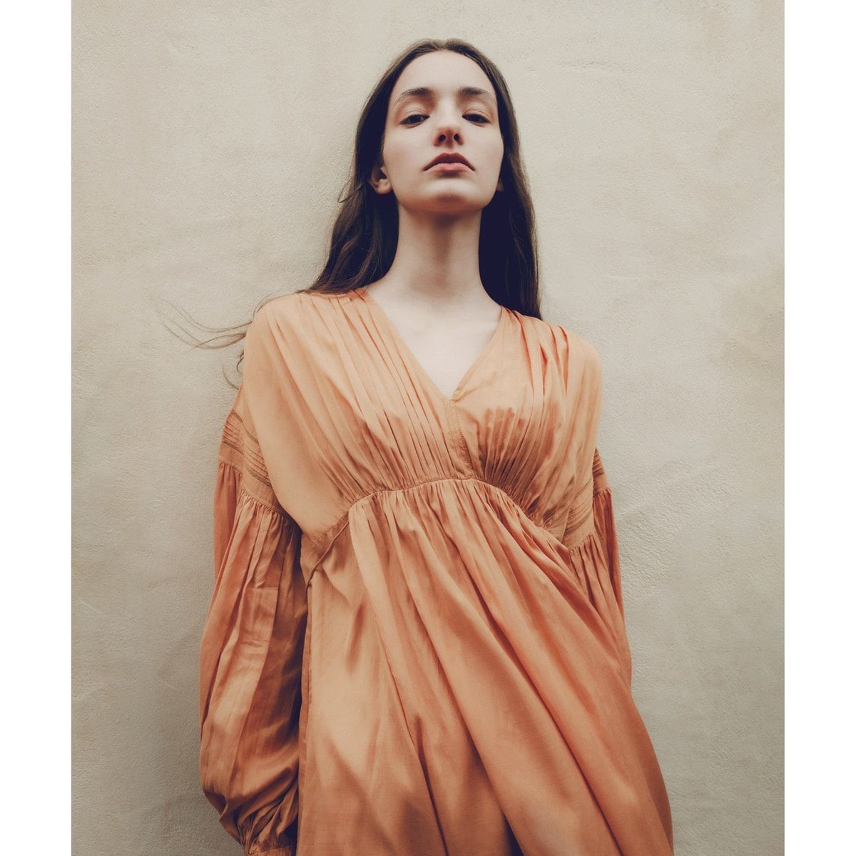 サロンアダムエロペ　エンブロイダリーギャザーワンピース SALON adam et rope'｜エンブロイダリーギャザーワンピース | Rakuten