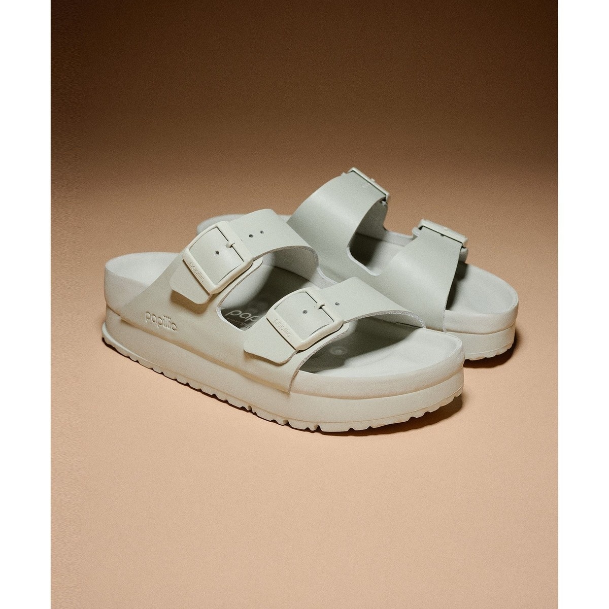 VINILO/ヴィニーロ】スエードフリンジバックルスライドサンダル