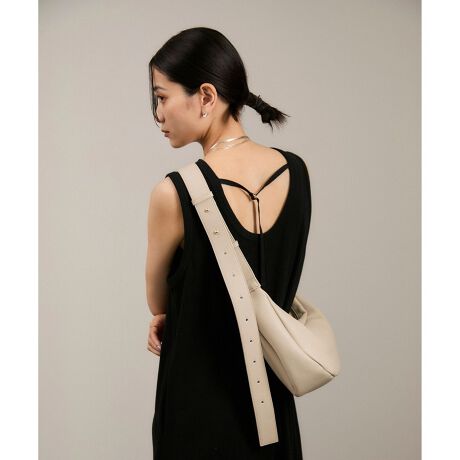 [^ԁFSHX45160]fUC/VGbgGڂ̃[VGbgꂽAꂽV_[obOBȐIȃtHƃ~j}ȃfUCAX^COɂ肰ȂghvX܂Bl̏ɂ₷悤Aiŗ̂镵͋CɎdグĂ̂́BjZbNXłgp\ȑ߂̃V_[Xgbv́A[hȈۂȂA|̕SyĂpIȎdlBJWA炫ꂢ߁AtH[}܂ŕLV[Ƀ}b`AX^COI΂Ȃ\obOłBfޏiȌƊ炩Ȏ˔X[XXvbgU[ivj̗pB悢_炩ƑϋvAgނقǂɕĂ܂Bɂ̓n̂cC|GXengpA^ꂵɂ\Ɏdグ܂BfޑIтŁAtH[}ɂΉł㎿oĂ܂BXvbgU[V[YꗗEiԍFSHX45160@iFXvbgU[[V_[EiԍFSHX45040@iFXvbgU[oPbgobOEiԍFSHX45050@iFXvbgU[`[t~hobOEiԍFSHX45060@iFXvbgU[~jV_[obOEiԍFSHX45090@iFXvbgU[ChobOR[fBl[gtH[}X^CZj[AIP[WV[ɂfGKgȘȂ܂ŁAdpobOƂĂd󂷂ItBXJWAΉACeBꂢ߃pcWPbgƍ킹Ēʋ΃X^CɁAs[XZbgAbvɍ킹Ή؂₩ȏʂɂBAfjXj[J[ƍ킹JWAX^C̊iグACeƂĂV[XɎg郌U[obOT̕ɂ߂1_łB-----------------------------|Pbg̐F1A4[FsV_[RF(߉)-----------------------------