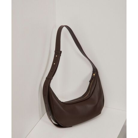 [^ԁFSHX45160]fUC/VGbgGڂ̃[VGbgꂽAꂽV_[obOBȐIȃtHƃ~j}ȃfUCAX^COɂ肰ȂghvX܂Bl̏ɂ₷悤Aiŗ̂镵͋CɎdグĂ̂́BjZbNXłgp\ȑ߂̃V_[Xgbv́A[hȈۂȂA|̕SyĂpIȎdlBJWA炫ꂢ߁AtH[}܂ŕLV[Ƀ}b`AX^COI΂Ȃ\obOłBfޏiȌƊ炩Ȏ˔X[XXvbgU[ivj̗pB悢_炩ƑϋvAgނقǂɕĂ܂Bɂ̓n̂cC|GXengpA^ꂵɂ\Ɏdグ܂BfޑIтŁAtH[}ɂΉł㎿oĂ܂BXvbgU[V[YꗗEiԍFSHX45160@iFXvbgU[[V_[EiԍFSHX45040@iFXvbgU[oPbgobOEiԍFSHX45050@iFXvbgU[`[t~hobOEiԍFSHX45060@iFXvbgU[~jV_[obOEiԍFSHX45090@iFXvbgU[ChobOR[fBl[gtH[}X^CZj[AIP[WV[ɂfGKgȘȂ܂ŁAdpobOƂĂd󂷂ItBXJWAΉACeBꂢ߃pcWPbgƍ킹Ēʋ΃X^CɁAs[XZbgAbvɍ킹Ή؂₩ȏʂɂBAfjXj[J[ƍ킹JWAX^C̊iグACeƂĂV[XɎg郌U[obOT̕ɂ߂1_łB-----------------------------|Pbg̐F1A4[FsV_[RF(߉)-----------------------------