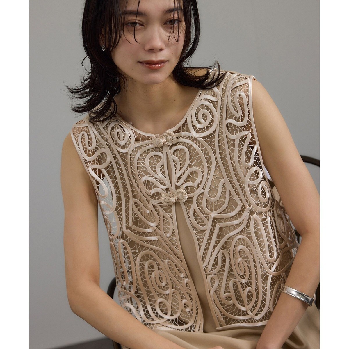 ベスト salonアダムエロペ フラワーレースジレ ベスト ジレ エンブロイ