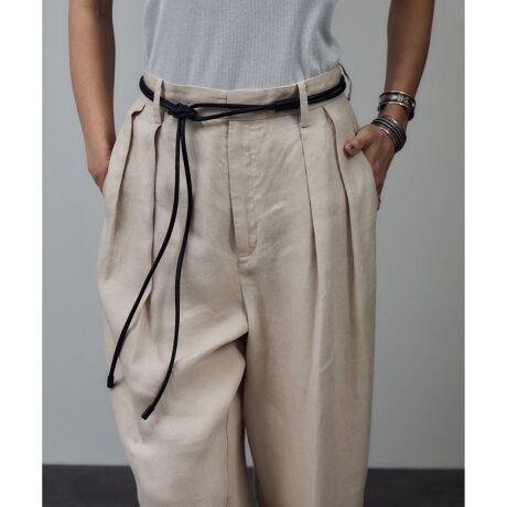 [^ԁFSHW45020]fUC/VGbg㎿Ȗ{vґɎgpA~j}ȃR[hfUC̃[vxgBXCh̗ߋ⌕敔̓Xeb`}AꂽۂɎdグĂ܂Bʏ蒷߂̎dlŁAs[XWPbgAR[g̏ォEGXg}[N\BANZgƂĂpƂĂ􂷂fUCłBfގRȃV{͂̍iȋvgpBgނقǂɖ킢AVRvȂł͂̕ƌoNωy݂܂B