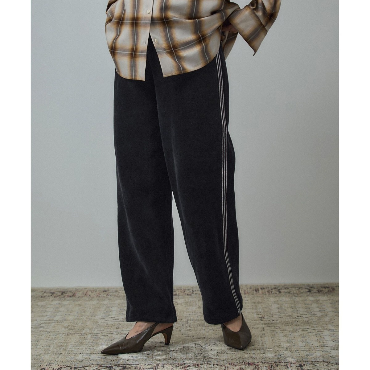 サロンアダムエロペ　エンブロイダリースウェットパンツ エンブロイダリースウェットパンツ-CreamyCotton /クリーミー