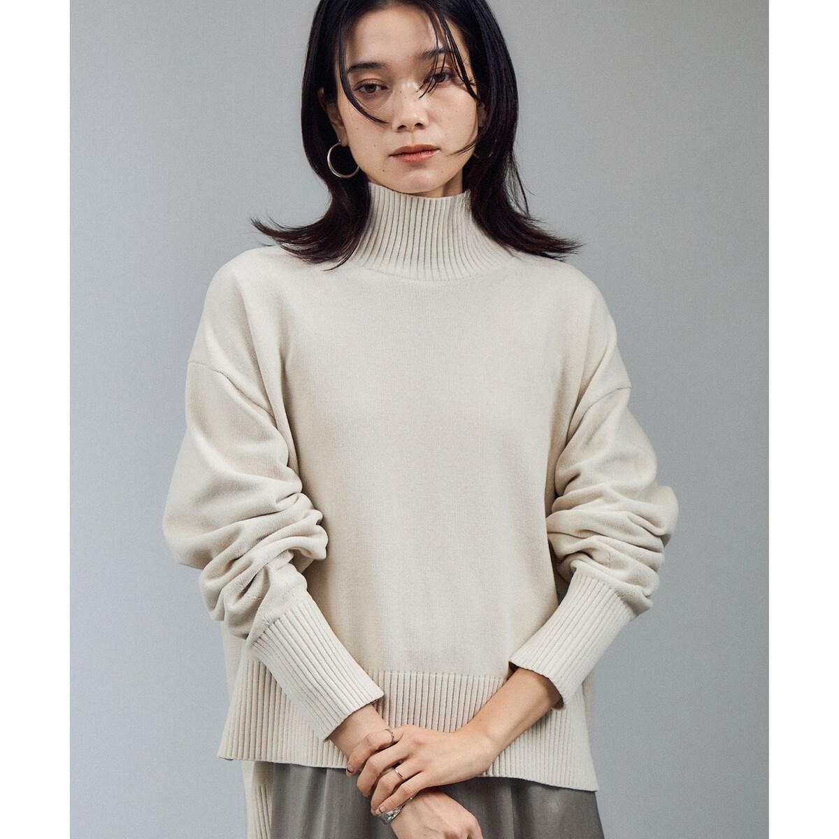 アーバンリサーチ 希少ヤク100%ハイネックチュニックニット URBAN