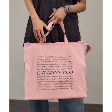 [^ԁFSDX05020]fUC/VGbglC̃N[[obOeʃTCYɃAbvf[gBHipbNނyɎ[łAo[xL[T̂܂ƂߔɍœKłBۗܗp|Pbg{gz_[A悭肵^т\BxgŃRpNgɂ܂Ƃ߂Agтɂ֗Ȑ݌vłB-----------------------------|Pbg̐F1i{gz_[tjA4[F\V_[RF-----------------------------gp̒ӁE̐i͊ȈՎۗ̂߁Aʂ͎gp̊OCɍE܂B@SfMړIƂĂ܂̂ŁAgp̍ۂ͕ۗ܂ĂB@܂Aۗ܂ⓀHi܂ƁAOCƂ̉xɂ萅Htꍇ܂BEȋlߍ݂ȂłBߓxɏd̂sȂ̂[ƁAǰɂȂ܂̂łӂBEt@Xi[͏\ȋxۂĂ܂A}ȗ͂ƔǰƂȂ܂̂łӂB@܂AwȂǂ܂Ȃ悤ɂӂBE{íAhdlł͂܂BɔGꂽ𒼐ړȂłBECEGꓙɂFꍇ܂B̕ւ̐FڂɂӂBE͂ȂłBꂽꍇ́A܂ݍ܂_炩zX|Wŕ􂢂ĉAĂBE˓Ax̏Ȃʂ̗ǂꏊŕۊǂĂBEoNƋɗ򉻂܂̂ŒԂ̕ۊǂ͂TBEJԂ̎gpł킪܂Agp育܂B