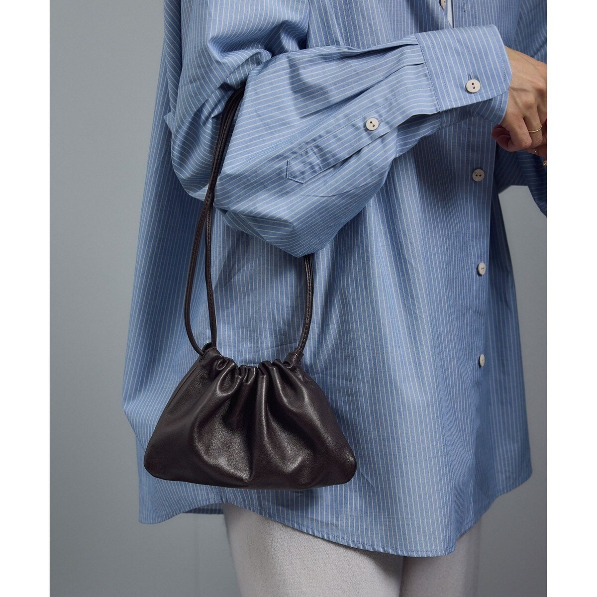 NOTHING WRITTEN（ナッシングリトゥン）】NELLA STRAP MINI BAG