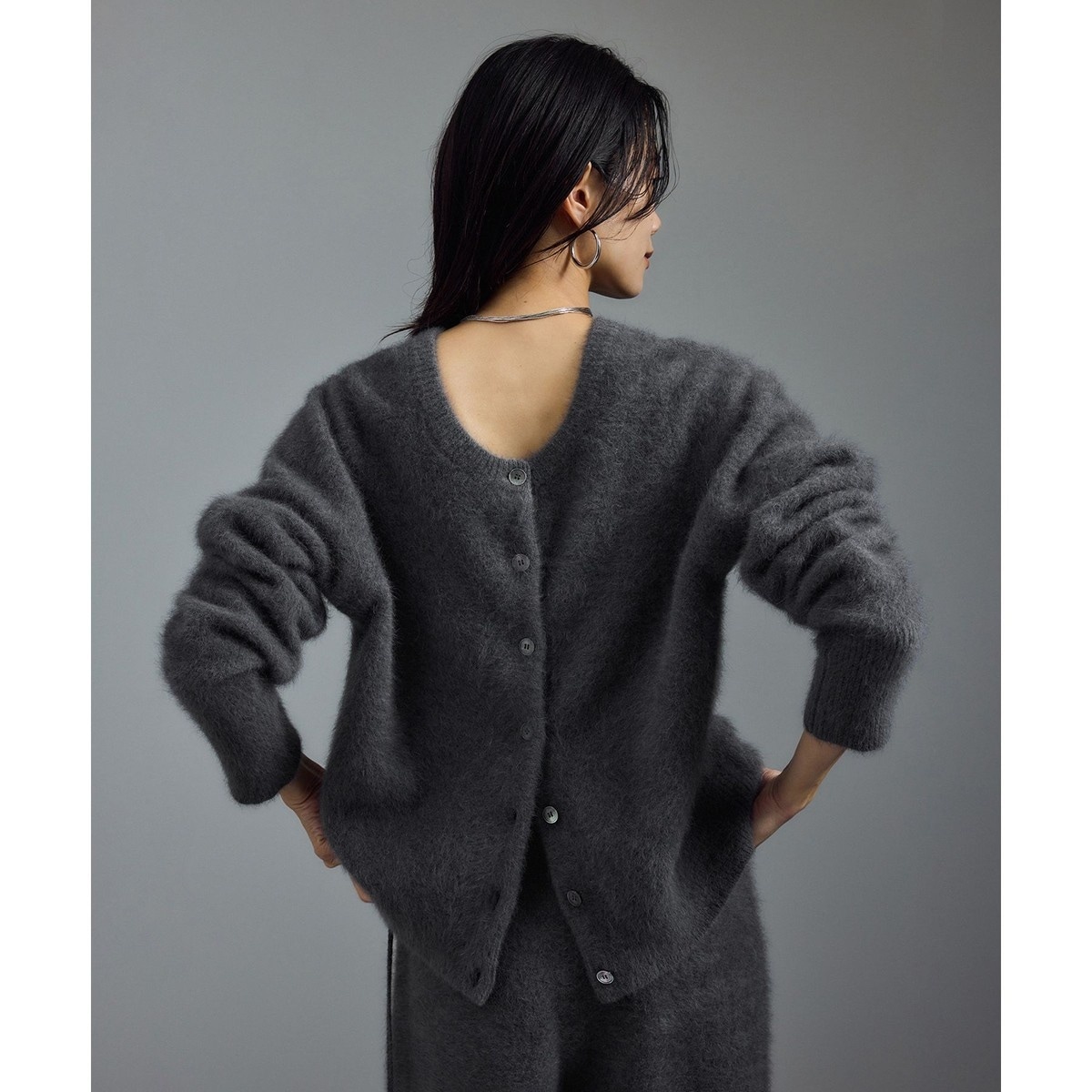 メタルボタンクルーネックショートカーディガン【洗える】 | サロン