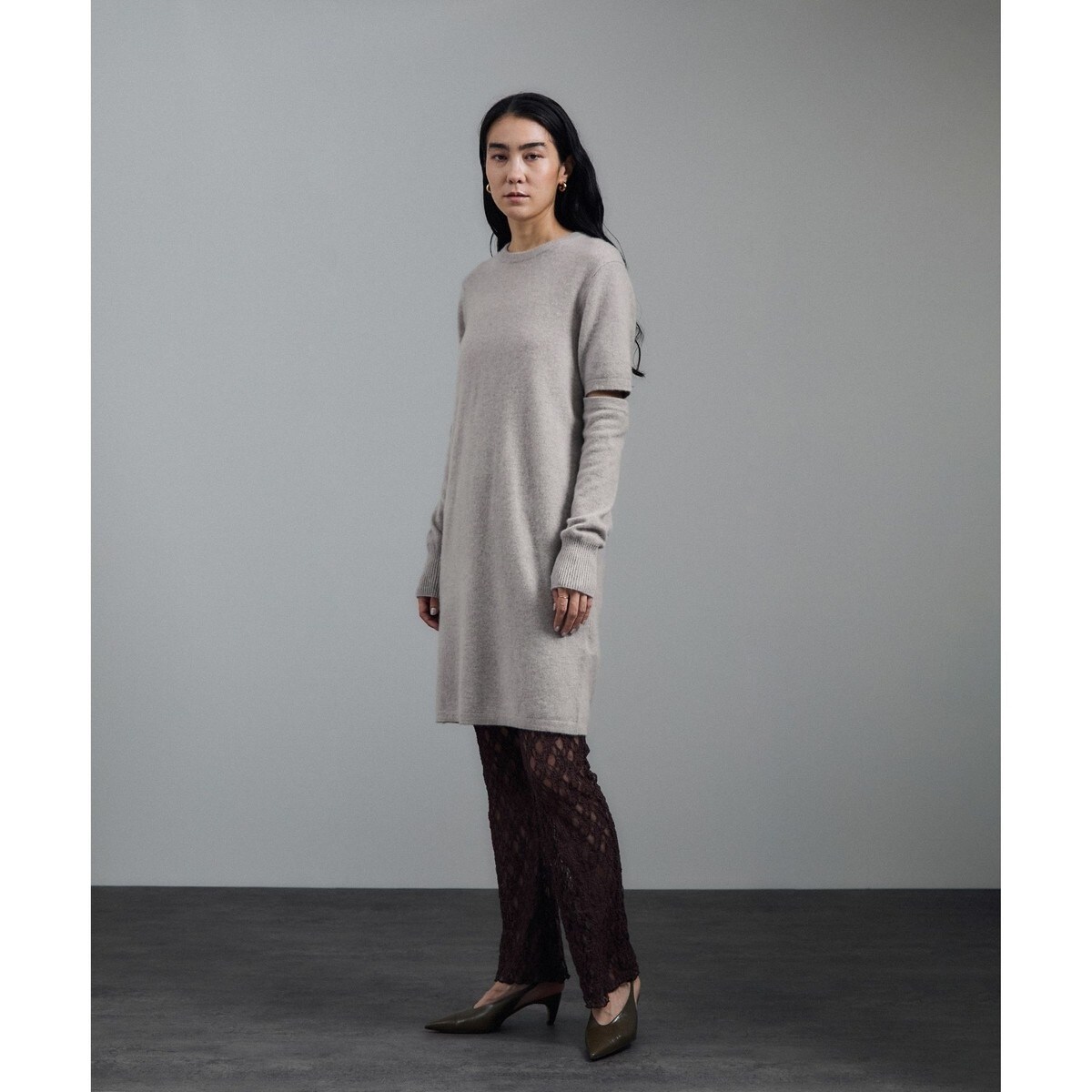 イエナ AAYUSHI/アユーシ 別注 ロングスリーブラッフルドレス AAYUSHI/アユーシ 別注 ロングスリーブラッフルドレス（ワンピース