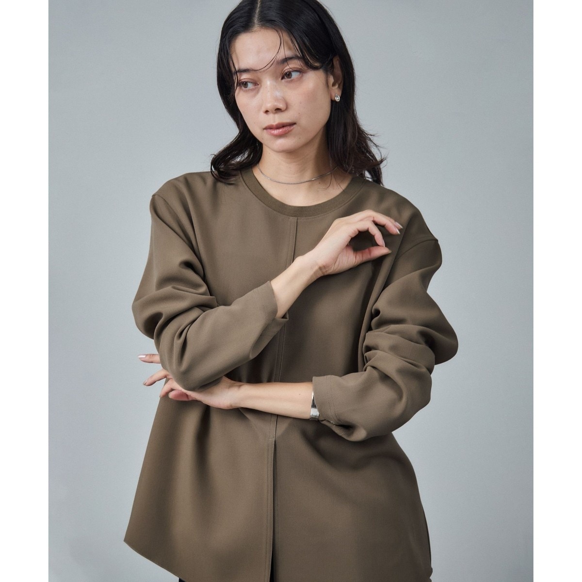 ハグオーワークロス&クロス　フットボールロングTシャツ　アッシュブラウン ダブルクロスロングTシャツブラウス / セットアップ対応 | サロン