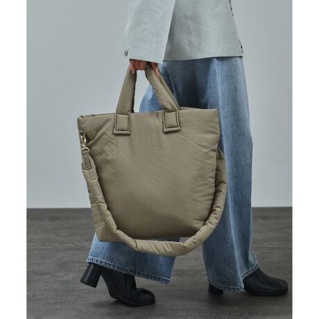 [^ԁFSHX45290]fUC/VGbgӂƂȓ̏c2WAYg[gobOBV_[̓iXJŎO\B߂̃nhƃV_[ŏdוKɎĂ܂B傫߂̃bV|Pbg2Ap|Pbg2AMdiɈSȃt@Xi[|Pbg1[͂́B~j}ȃfUCŃIIt킸g閜\ACełBJ[̓ubNƃ_[Nx[W2FWJBfޕ\nEnƂɌyʃiCgpBbV[HɂJWAȕBȓłӂƂ̊oAtɂ̓X[XlHvgpĂ܂BptiCV[YꗗEiԍFSHX45290@iFyWEBzyʃptiC2WAYV_[g[gEiԍFSHX45250@iFyWEBzyʃptiCnhg[g-----------------------------|Pbg̐F3A4[FPC[F13C`V_[RF(O)eʁF12L-----------------------------