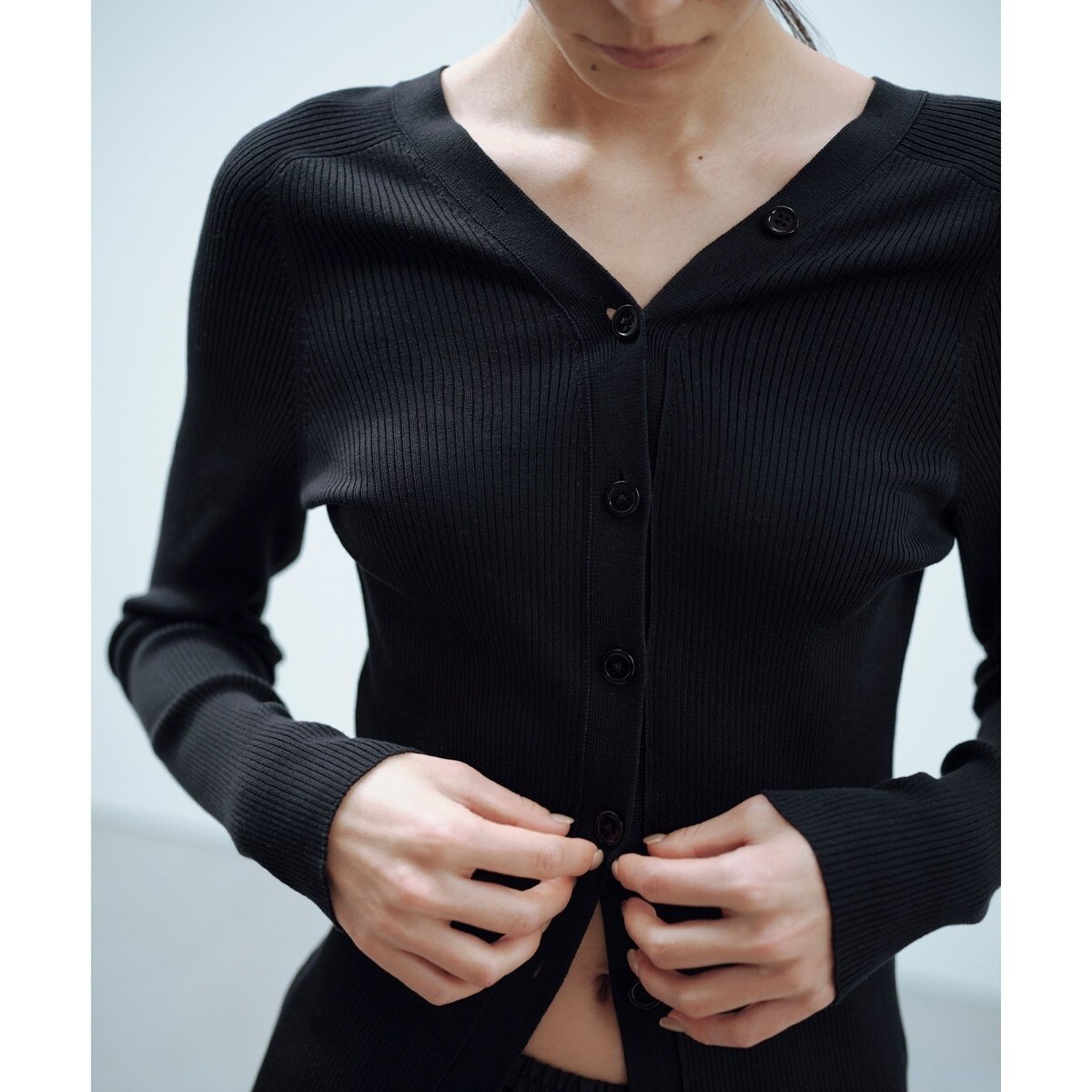 シルクリブVネックカーディガン