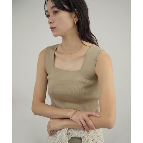 [^ԁFSHF36050]fUC/VGbg񌳂XNGAlbÑ^NgbvB悢^CgtBbgƊ炩ȔGŐSn悭płAKxȌƐ[ȂlbNC1łlɂȂfUCBiƈS𗼗AfC[gɍœKȃVGbgłBfދɍהԎ̃VNu҂݂ɎdグA㎿ȌƂȂ₩͂̃VNjbgBlƓ^pN\̂ߎhȂAێEʋCɗDAĂ͗~͒gV[YXfށBXgXyA؂₩vX㎿ȒSnłBR[fBl[gVcWPbg̃Ci[ƂĂ͂AfރJ[fBKƂ̃C[hŏiȃZbgAbvɂBl̃[h[uɒpł閜\^NgbvłBVNuV[YꗗEiԍFSHF36050@iFVNu^NgbvEiԍFSHK36050@iFVNuVlbNJ[fBKfg:165cm pTCY:F-----------------------------nFȂ򊴁FȂFȂ|PbgFȂLkF萶ňF┖-----------------------------