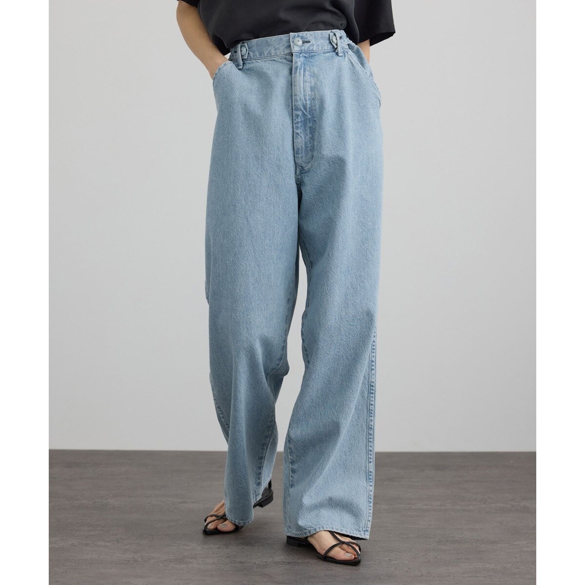 [�}���C]�yKURO for SALON�i�N���j�z�ʒ�EASY TUCK DENIM LIGHT INDIGO/�T���� �A�_�� �G ���y�iSALON adam et rope' �j �T�b�N�X(48)