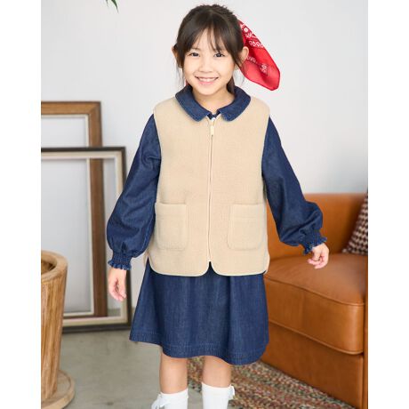 [^:205RD401]_炩ȃ{At[XfނgpJWAxXgByĂAH~̃C[hX^Cɂ҂̈ꖇłBx[WƃlCr[̗2FWJŁAǂ킹₷fC[Ɋ􂵂܂BAEghA^E[X܂ŁALV[ŏd󂷂ACełB