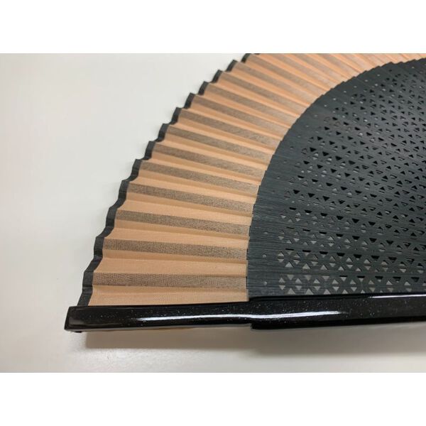 職人が一本一本手手作り