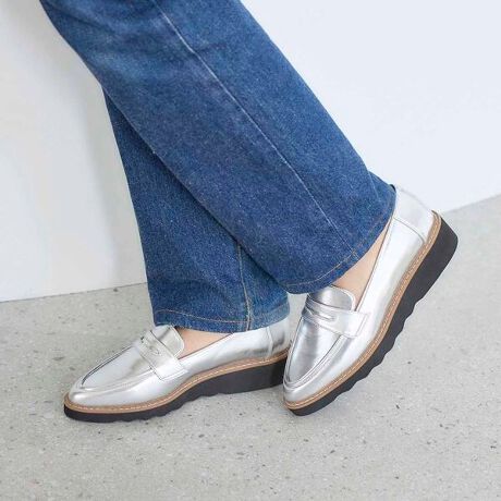 [^:CAWG12304]NVJȃ[t@[AƂ|CebhgDƌ̃\[Ń_ɃAbvf[gꑫB d̂錩ڂƂ͂͂ɁAyʂȍ肪B SVΉ̃{fBƊɂȌĆAJ̓̂ɂœKB }jbVȕ͋C͕LX^C̈ߖƂāAI[V[Y劈􂵂B  ̏íySVΉEJpzł JΉdlȂ̂ŁA CV[YƂĂg܂B J̓ɂ߂̃CV[YłB Shdlł͂܂̂ӂ  carino@J[m N[tF~jɂX^_[hx[VbNB @\AfUCdWXgȃj[YƃWXgȃghāB X^CbVŃVvȃX^CDޏ^[QbgɂuhłB  ~X|W 2E f FakElHv^cruElHvi^bNj^akbElHv{lHviwrvgjyX^btpr[zX^bti𒅗pzЉ܂Bqlɂ蒅pقȂ܂߁A܂ŎQlƂĂBX^btB̓:EbwEEO  ĩTCY:24.5cm or25cm/CY:C EDTCY͕i悭24.5cmŒ͗ǂłAb肪ɂAy܂]銴CɂȂ܂BC𗚂ăA[`NbVȂǂƏ܂B\[̃x[WCăANZgɂȂAVv߂Ȃ̂ŁAV܂߂ăI[}CeBɊ􂵂łBX^btC̓FbAMV^AEő傫Ⴄ  ĩTCYF23.5cm or 24cm/CYF2db̑łAiʂ23.5cmł҂藚܂B|Cebhōאg̍Ɍ܂AS̓Iɂ߂łB\[yĕ₭AXɕ֗Ǝv܂Bǂ̃J[I[V[YŊ􂵂ĂꂻȂ̂ŁAFIтɔY񂶂Ⴂ܂ByOnline StaffzM.SwˑR̉JłSI\[t@[xpJ[FBLEiubNGijĩTCYF22.5cmor 23cm^CYF2E̓FbALAOfƌC23cm҂łAXgbLO22.5cmɂTCYłBEGbWq[Ȃ̂ŗ₷AƂڂȂ̂ɌyĂт肵܂BI[V[YEI[EFU[ĝŎĂƈSłByOnline StaffzS.IwJWAȂ胍[t@[xpJ[FSViVo[jĩTCYF23.5cmor 24cm^CYFC̓FbAO24cmł҂łACƍ킹24.5cmǂłBCV[Yɂ͌ȂfUCɈڍBƂ|CebhgDł߂ɂ킹₷AJ̓ȊOɂ劈łB