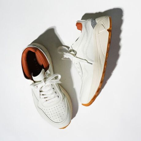 [^:CAUC51105]Abp[ɂ̓VvX[XfނɁǍOb^[fނŌplȌXj[J[B{[̂\[gݍ킹邱ƂŃGKXɂȂ߂JWAvfƂ̃oX傱Ƃo|gxȂǁAFXȃV[Ƀ}b`Xj[J[łBpointEyʃXj[J[ E\tgȑŗSnEfރRrłȂꂽE5.5cm̌ŋrʔQcarino@J[mX^CbVŃVvȃX^CDނȂցBN[tF~jx[XɁAiŐꂽBfށFlHvAn#C #Xj[J[ #[XAbv #RC # #{[\[ #Ob^[ #JWA #gxq[5.5cm^Xg[3.0cm