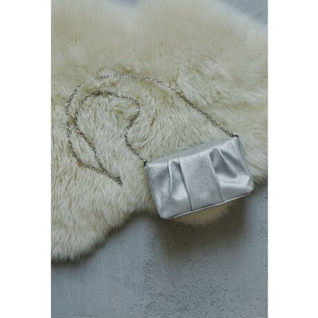 [^:na0220007470]niana jAi V[vȃXNGAtH̃^bNfUCNb`obOB̂VCj[fނŁAGKgȈۂ^ĂdオɂȂ܂BRpNgȂX}z₨z̕Ki͂TCYBJɑ傫Ĵŉו̏oꂪ₷BȒPɎO\ȃ`F[tƁAV_[obOɑςB`F[dɎtƃnhobOƂĂg܂BIXXV[E񎟉EIEĂ΂ElEqE2EӉEp[eB[Ef[gEt\ȂǑlȃV[̃R[fBl[gɎg܂Byfށz{́FvnF|GXe100%yYzyTCYf[^z(c)F: 12cm()F: 19cm(}`)F: 6.5cm(d)F: 220gyJ[WJzubN/x[W/Vo[ylzE|Pbg~1EtiF120cm`F[yiӎzTCY̓[J[̐ɂȂ܂A덷ꍇ܂Bf摜͊̉eɂJ[قȂČꍇ܂BũJ[摜QlBi摜͂ɂȂ郂j^[Ȃǂ̊ɂĎ኱̌덷܂B