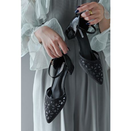 [^:na0070007936]niana jAi Ԃ̃JbgfUCɃrW[؂₩ȃpvXB`L[q[̓Ob^[ƃ^bNCčۂɁB|CebhgDŃV[vȈۂɁB芴̂5cmq[ŔrʂBANXgbvłƂオSz܂B~ɂ͒ᔽ̃NbVAC͊~߉H{܂BigAp[eB[V[tH[}ȃCxgɂ߁BIXXV[E񎟉EIEĂ΂ElEqE2EӉEp[eB[Ef[gEt\ȂǑlȃV[̃R[fBl[gɎg܂ByfށzAbp[F|GXeq[FvX`bNyYzyfgz158cm / 23.5cmpyTCYf[^z(q[)22.5cm: 5cm / 23.0cm: 5cm / 23.5cm: 5cm / 24.0cm: 5cm / 24.5cm: 5cm()22.5cm: 20.65cm / 23.0cm: 21cm / 23.5cm: 21.35cm / 24.0cm: 21.7cm / 24.5cm: 22.05cm(ꕝ)22.5cm: 7.4cm / 23.0cm: 7.5cm / 23.5cm: 7.6cm / 24.0cm: 7.7cm / 24.5cm: 7.8cmyJ[WJzx[W/Vo[/ubNyiӎzTCY̓[J[̐ɂȂ܂A덷ꍇ܂Bf摜͊̉eɂJ[قȂČꍇ܂BũJ[摜QlBi摜͂ɂȂ郂j^[Ȃǂ̊ɂĎ኱̌덷܂B