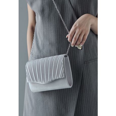 [^:na0220008068]niana jAi 򊴂Tenɑ@ׂȃv[cH{Nb`obOBtbvɎ{ꂽS[h̃J[uĈۂɁBRpNgȂX}z~jz̕Ki͓TCYBɂ́Aʏ̃|Pbgɉăbvp̃|PbgtĂ̂|CgBO\109cm̃`F[tŃV_[łg2waydlBIXXV[E񎟉EIEĂ΂ElEqE2EӉEp[eB[Ef[gEt\ȂǑlȃV[̃R[fBl[gɎg܂Byfށz{́F|GXeyYzyTCYf[^z(c)F: 14cm()F: 20cm(}`)F: 6cmyJ[WJzubN/x[W/Vo[ylzE|Pbg~1EtiF109cm`F[yiӎzTCY̓[J[̐ɂȂ܂A덷ꍇ܂Bf摜͊̉eɂJ[قȂČꍇ܂BũJ[摜QlBi摜͂ɂȂ郂j^[Ȃǂ̊ɂĎ኱̌덷܂B