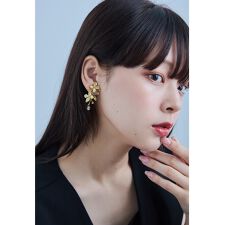 メタルフラワーイヤリング