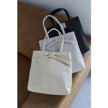 [^:na0220008354]niana jAi p[ƃrW[{fUC̃g[gobOB̂Tenō̂ۂɁB}`tdlłՂ[ł郁CXy[XɉAɂ͒ʏ̃|Pbgƃbvyp̃|PbgtĂ̂|CgBjV܂ⒷzAσ|[`傫߃TCYȂ̂ŁAЂƂłoOKB߂̃p[eB[obOɓ肫ȂוTuobOƂĂ܂BIXXV[E񎟉EIEĂ΂ElEqE2EӉEp[eB[Ef[gEt\ȂǑlȃV[̃R[fBl[gɎg܂Byfށz|GXe100yYzyTCYf[^z(c)F: 26.5cm()F: 25cm(}`)F: 7.5cm()F: 37.5cm(d)F: 245gyJ[WJzubN/x[W/Vo[ylzE|Pbg~1E}OzbNJE12cm~20cmގю[yiӎzTCY̓[J[̐ɂȂ܂A덷ꍇ܂Bf摜͊̉eɂJ[قȂČꍇ܂BũJ[摜QlBi摜͂ɂȂ郂j^[Ȃǂ̊ɂĎ኱̌덷܂B