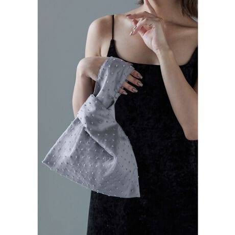 [^:na0650008363]niana jAi ƉtH̃nhobOBTenɃ`[d˂hbgfUC߂fUC2ނpӁBX}z₨z̕KiTCYȂ̂ŁAו̏ȂȂ炱ЂƂłoł܂BVvȃhXɍ킹Əiȃp[eB[X^CɎdオ܂BIXXV[E񎟉EIEĂ΂ElEqE2EӉEp[eB[Ef[gEt\ȂǑlȃV[̃R[fBl[gɎg܂Byfށz\nF|GXe100%nF|GXe100%yYzyTCYf[^z(c)F: 25cm()F: 27.5cmyJ[WJzhbgx[W/hbgubN/hbgVo[/O[/x[W/ubN/uEylzE|Pbg~1E12cm~20cm̂ӂ[yiӎzTCY̓[J[̐ɂȂ܂A덷ꍇ܂Bf摜͊̉eɂJ[قȂČꍇ܂BũJ[摜QlBi摜͂ɂȂ郂j^[Ȃǂ̊ɂĎ኱̌덷܂B