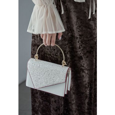 [^:na0640008481]niana jAi AVg[ȃtbv߂Ob^[ґɂnhobOB^nh́AmbgfUCŐꂽۂɁBRpNgȂX}z₨z̕KiTCYB[Xy[XɕĂ̂ŁAו̊Ǘ₷fUCłBO\108cm̃Xl[N`F[tŃV_[łg2waydlBIP[WV[łȂfC[gł߂łBIXXV[E񎟉EIEĂ΂ElEqE2EӉEp[eB[Ef[gEt\ȂǑlȃV[̃R[fBl[gɎg܂Byfށz{́F|GXeyYzyTCYf[^z(c)F: 12.5cm()F: 19cm(}`)F: 7cm()F: 23cmyJ[WJzItzCg/ubNylzE|Pbg~1EtiF108cm`F[yiӎzTCY̓[J[̐ɂȂ܂A덷ꍇ܂Bf摜͊̉eɂJ[قȂČꍇ܂BũJ[摜QlBi摜͂ɂȂ郂j^[Ȃǂ̊ɂĎ኱̌덷܂B