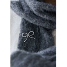 ラインストーンリボンブローチ