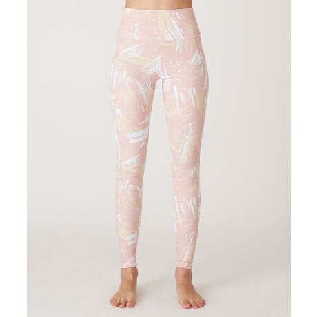 Dt̓؁X̍Ԃ璍AؘR\܂B"Spring Breeze"t̂敗长łBKxȌ݂ŔVGbgؑւCrʂTCh̐ؑւAX|[eBʂ̂郌MXłB΂߂ɓobNTCh̐ؑւKʂ炷݌vłB