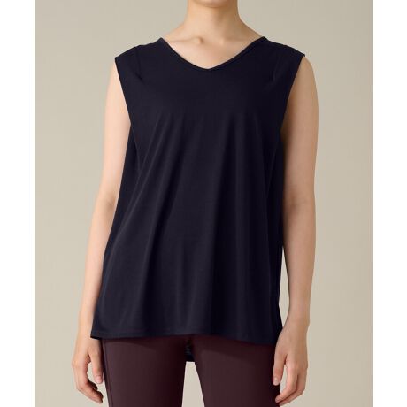 VvŒ񂵂̌^NgbvBɓ^bN̊oA̘roXgCJo[Ă܂BO2p^[ŒfUCȂ̂ŁAD݂̃X^CŒp܂ByfނɂāzVN̂悤ɏ_炩ȔG肪SnǂVfނ̃gbvXV[YBT߂Ȍ򊴂AȂ߂炩ȗofނłBV[₨D݂őIŒA䊴ETCỸCibvBfނ̓Albvӂꍇ܂BMaterial/TRVComposition/[50@|GXe 50%@made in CHINA