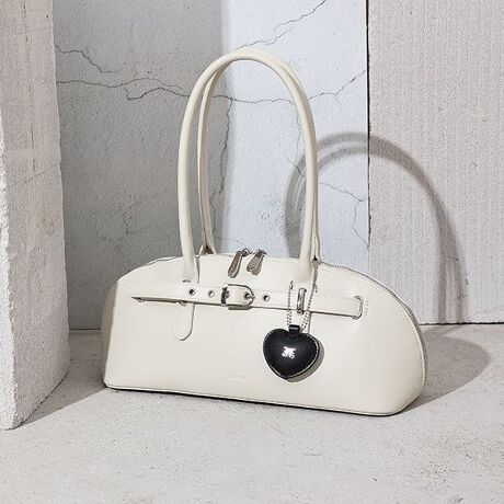 [^:JUT-82090B]TCYNIn[g`[xg̃fUCMIXꎝőghɁIGIVɍR[f̃ANZgƂđ咍ڃACełILb`[Ȍ`ɖڂ䂩鉡̃{XgobNBxgʂfUCŃGbW̌XpCXvXՂƂn[gzF̃n[g`[Ƃ͍t|CgIO\Ȃ̂ő̃obOɕtĂJCCłIɂ₷߂̃nh݌v傫JĒ̉ו₷Aڈȏɗeʂ܂Izo₷Ȁ̕oX[Yɂł̂Ŏg蔲QłBCɓo^EiCɓo^iCɓo^ĂƂōēגʒmAXg1_̒ʒmAZ[ʒm󂯎肢܂BCɓo^邾Ȃ̂ŁACɂȂi͐񂨋Cɓo^肢܂EVbv̂Cɓo^VbvCɓo^ĂƂŐViēׂȂǁAȏ󂯎肢܂B`jouetie`BRAND CONCEPTXg[gX^Cx[XɃBe[WAbNA[hA}eBbNeCXg̃X^CMIXlXȃXpCXANɎȂNŗVѐSt@bVƃCtX^Cyޏo܂B