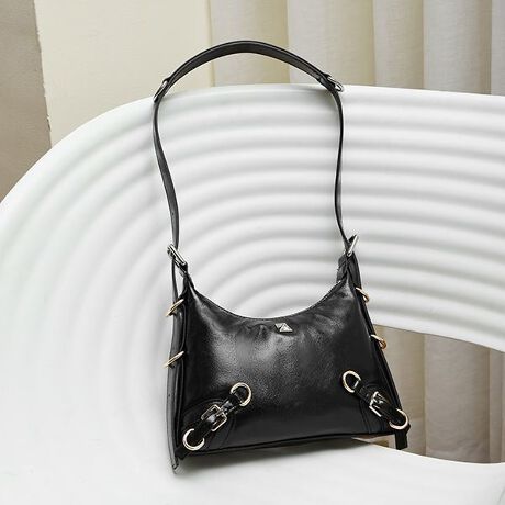 [^:JUT-82040B]ghY2KX^Cɂ͌ȂIxgobÑfUCRpNgTCY̍V_[obOłIANZT[̂悤ȊoŃX^CO؂₮ĩR[fɃvX邾ŏ{ȃX^C܂xTCYłƂoɂ҂ȃV_[obOłB߂̃}`Ȃ̂ő̂ɃtBbgăX}[gȐ݌vBX}zA~jzAbvAȂǕKi܂TCYV_[xg߉\łBPU^CvFubN^AC{[^L^lCr[ƃn̂鍂鍇AeB[NɃVH{głȂ܂ICU[̂悤ȑfނłB{́Fv@nF|GXe100n^CvFpC\^fjLoXɃpC\vgnɂ킴ƃ_[WH{֕JWAɗZQɃIVȐnłB{́Fȁ@v@nF|GXe100Cɓo^EiCɓo^iCɓo^ĂƂōēגʒmAXg1_̒ʒmAZ[ʒm󂯎肢܂BCɓo^邾Ȃ̂ŁACɂȂi͐񂨋Cɓo^肢܂EVbv̂Cɓo^VbvCɓo^ĂƂŐViēׂȂǁAȏ󂯎肢܂B`jouetie`BRAND CONCEPTXg[gX^Cx[XɃBe[WAbNA[hA}eBbNeCXg̃X^CMIXlXȃXpCXANɎȂNŗVѐSt@bVƃCtX^Cyޏo܂B