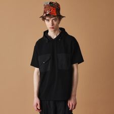 フード付き半袖Tシャツ