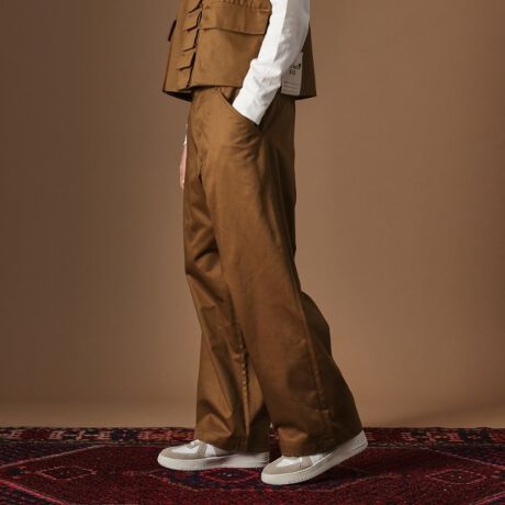 [^ԁF20574003]yfUC|CgzChXg[g̃VGbgŗlXȃX^CɊpłėp̍1{BChXg[gVGbg̃XbNXx[XɁAJWAȃJcMfނŎdĂ1{B`mpoŃfC[ɐĂ鏤iƂȂĂ܂B߂̃pc͐LČłA̓XgƐ^ɗ悤ȃCɃp^[𒲐Bj炵ȂArYɌVGbgɂĂ܂Bxgɂ̓TXy_[p{^zBȂ̃AWɐIyfށEz̏߂ɁwƂɂʂɒāAȂƂȂRbgnǂxƂbX^[gBfjł͌c̒ł͒ȂAVcnł͔Ă̐撷ȂƂŁA傤Ǘǂ~ƂđI΂ꂽx[VbNȃRbgJcMBx[VbNȑfނȂ̂őfނ咣ĂȂAfUCVGbgfdオƂȂĂ܂BfނŃxXgi205|54003jAu]i205|54004jWJBZbgł̒p݂܂BydlzE|PbgF~2 ~2EOt@Xi[EnȂƖ̊֌WɂAۂFČꍇ܂B܂Ap\REX}[gtHȂǂ̊ɂA኱iƉ摜̃J[قȂꍇ܂B