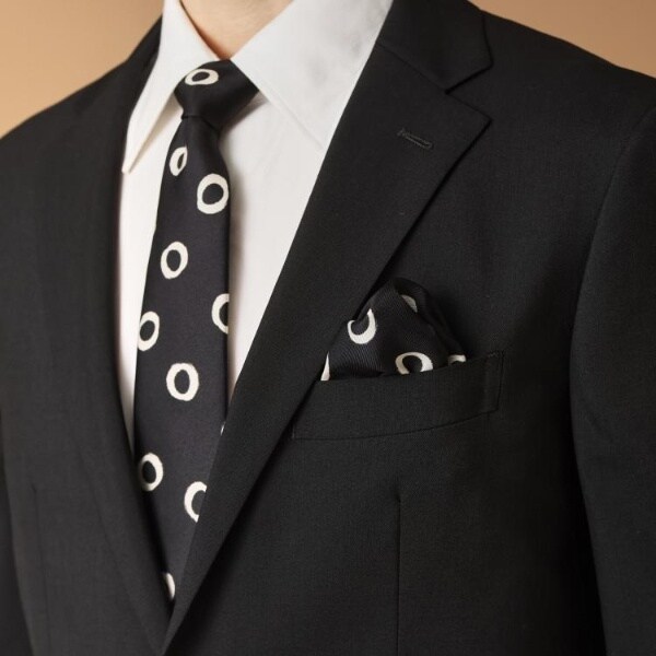 【NEW】フォーティーカラッツ アンド ゴーニーゴ（40CARATS&525）/手書きサークルドットチーフ 手書きサークルドットチーフ | フォーティーカラッツ アンド