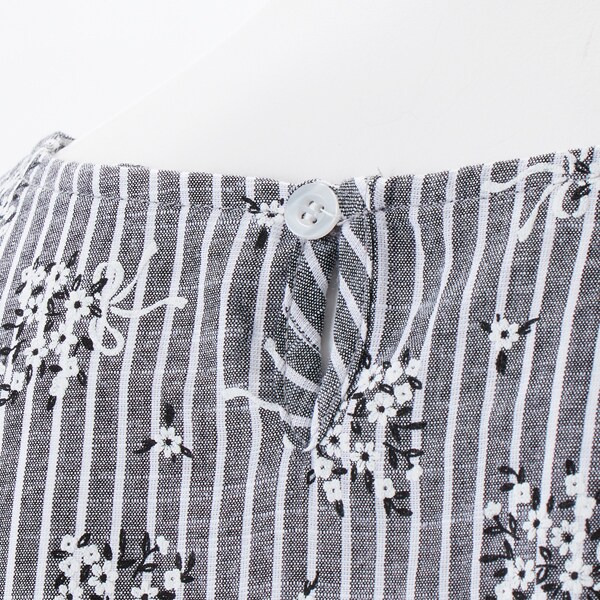 クインティ（QUINTY）/【大きいサイズレディース】フロッキーフラワープリントストライプブラウスチュニック 大きいサイズレディース】フロッキーフラワープリントストライプ