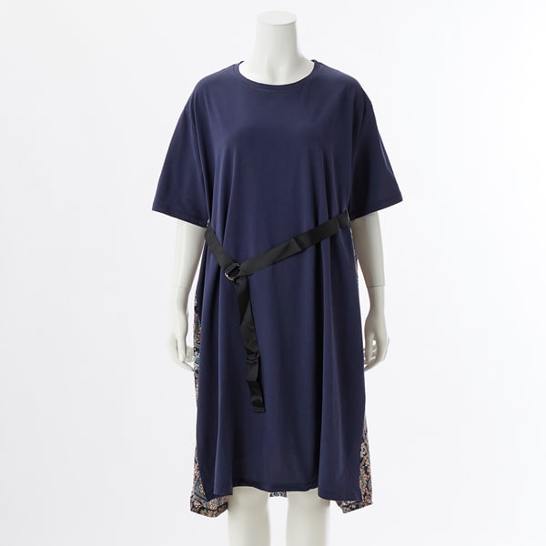 大きいサイズレディース】フラワープリントパフスリーブ切り替え