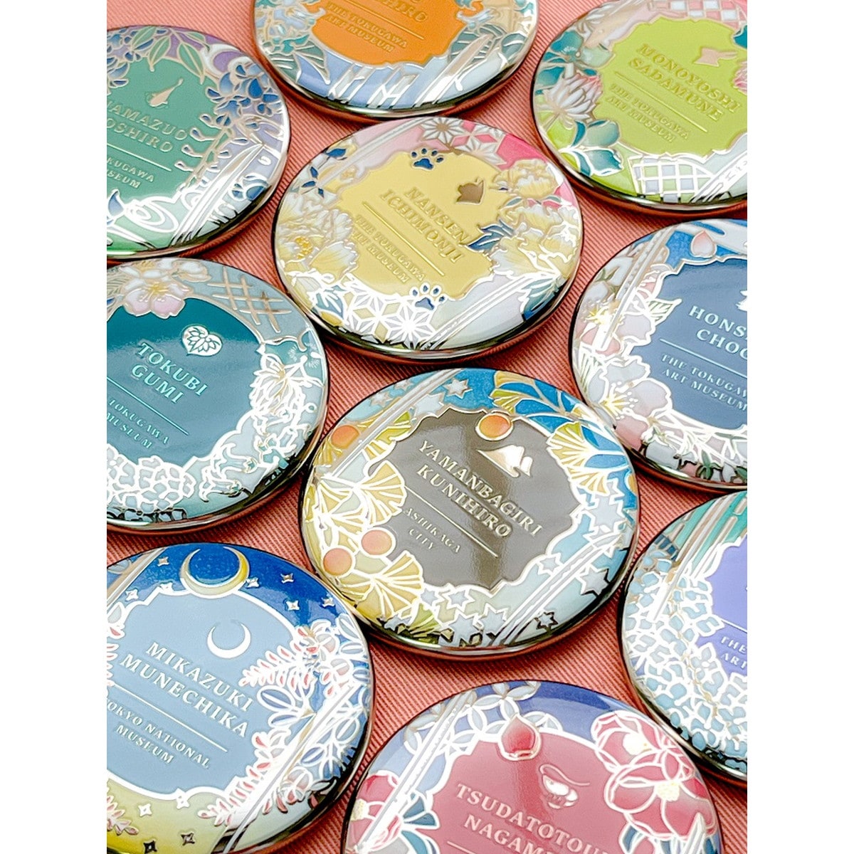 メタル缶バッジ三日月宗近 | 徳川美術館(THE TOKUGAWA ART