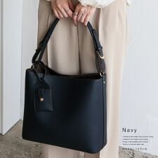 ヴィータフェリーチェ(VitaFelice)の11収納ワンハンドルショルダートートバッグ【aroco/アロコ】