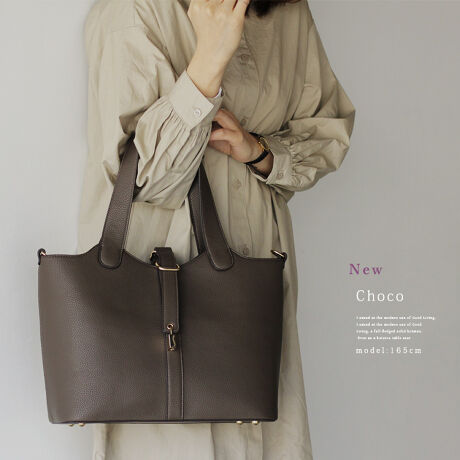 [^:vsib-k7137p]yfUCzVvȃfUCɁA`[|CgɂȂg[gobOB̂tHɎpIȗpr킹AIgîdg[gobOBA4TCYTCYɁAV_[xgŎ΂ߊ|\Ȃ̂ꂵ|CgIfނłłCi[obO͕t̃V_[xgŃ|VFbgƂĂg܂Bnh̓AE^[̏ォ|ł悤߂̎dlɁBʋ΃V[畁igɂIXXłByzCi[obO͒̃zbNŌŒł̂ŁAobO̒œSz܂BV{̂tFCNU[gpĂ̂ŁAĂڗɂAĂTbƐ@̂ňSBȂɂāAv620gƌyʂłIƂɂ[|PbgLxŁAwʂɂ̓t@Xi[|Pbg1Bɂ͏łWbp[t|Pbg2AɎołI[v|Pbg3܂ByӎzvL̂ɂꍇ܂BɂCɂȂꍇ͈xAĂ炲gpBTCYyg[gobOzSIZEFőF40cmiӁj32cmiӁj / F25cm/ }`F15cmnhF46cm~F2.7cmA荂F22.5cmV_[xgF62.5cm`117.5cm~F1.8cmiO\/߉jO|PbgFt@Xi[|Pbg1|PbgFI[v|Pbg3At@Xi[|Pbg2V_[݂̂̏dʁF90gobÔ݂̏dʁF620gfށFvyCi[obOzSIZEFőF27.5cm / F19cm/ }`F11cmO|PbgFȂ|PbgFȂdF140gfށFvCJ̓t@Xi[^CvɂȂĂ܂BV_[xg͋LłB