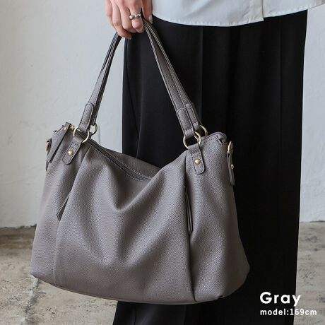 [^:blpa-p1403]yfUCzql̃r[ɁAɎpIɂȂēoI  ՂĎg₷2wayV_[obOB vŌ݂̂tFCNU[gpAƂtH͂̂܂ [|Pbgv8ƁA@\ʂpIɂȂ܂I  A4TCYۂTCY C[Ɍqt@Xi[wʂɕt邱ƂŁA |Ȃ璆go₷Ȃ܂B  t̃V_[xgŁA|E΂߂ƃX^CςĊy߂܂B  JWA͂Aꂢ߃X^Cɂg܂BTCY SIZEFF28cm / F33cmiӁj38cmiӁj / }`F14cm nhF45cm~F2cmA荂F22cm V_[xgF65`122cm~F2.3cmiO\/߉j O|PbgFOʃt@Xi[t|Pbg2Awʃt@Xi[t|Pbg1 |PbgFI[v|Pbg3At@Xi[t|Pbg2 V_[xgdʁF88g obÔݏdʁF500g fށFPU dlF2way obÕCJ̓t@Xi[ɂȂĂ܂B FFS[h wʂɃC[Ɍqt@Xi[tyӎzvL̂ɂꍇ܂BɂCɂȂꍇ͈xAĂ炲gpB