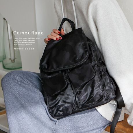 [^:vnsb-726z]yfUCz10|PbgƎ[͔Q̃iCbNBtbvۓIȃfUCŁAוɂSłB̓ŁAF̈ۂς㎿ȃiCfނgpBLxȎ[|PbgŐڂôŁA}U[YobOƂĂIXXB񂪒ʂTCỸnhtŁA^т₷̂|CgByzŜɊۂ݂ATCh̊O|Pbgɂ̓MU[炵fUCBO̓}Olbg|Pbg2ATChɃ|Pbge1Awʃt@Xi[|Pbg1BɁACJ̃tbvt@Xi[|Pbg[ɂȂĂ܂B̓I[v|Pbg2At@Xi[|Pbg1AВdl̃|Pbg1ƃoG[VLxBTCYSIZEFF32cm / F20cmiӁjF29cmiӁj / }`F12cmnhF21cm~F2.5cmA荂F7cmV_[xgF46`92.5cm~F4cmiOs\/߉jO|PbgF㕔t@Xi[t|Pbg1AOʃ}Olbgt|Pbg2AʃI[v|Pbg2Awʃt@Xi[t|Pbg1|PbgFI[v|Pbg2At@Xi[t|Pbg1AВ|Pbg1obOdʁF511gfށFiCobÕCJ̓}Olbgt@Xi[ɂȂĂ܂B