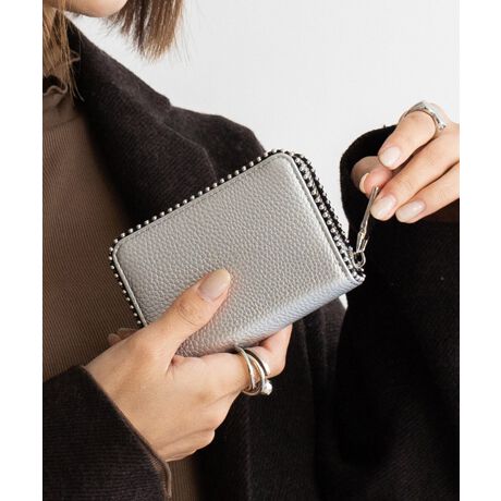 [^:inw-90001p]yzj[A܂ICOsl݁AdԂłSI XL~Oƍ߂Af[^̔h~J[hP[XB  P[X{̂́A̐≘ɋvgpB J[h6AKtƑeʂŃ~jzƂĂB AR[fBI^CvŁAg₷AoyXB NWbgJ[h͂AICJ[hLbVJ[hɂΉB IԂȂAXL~Oh~@\t̂̂ňSSɁIyӎzvL̂ɂꍇ܂BɂCɂȂꍇ͈xAĂ炲gpBTCY SIZEFcF8.5cm F12cm ݁F2.5cm O|PbgFwʃI[v|Pbg1 |PbgFJ[h6ӏAK1AD1 dF103g fށFPU CJ̓t@Xi[ɂȂĂ܂B