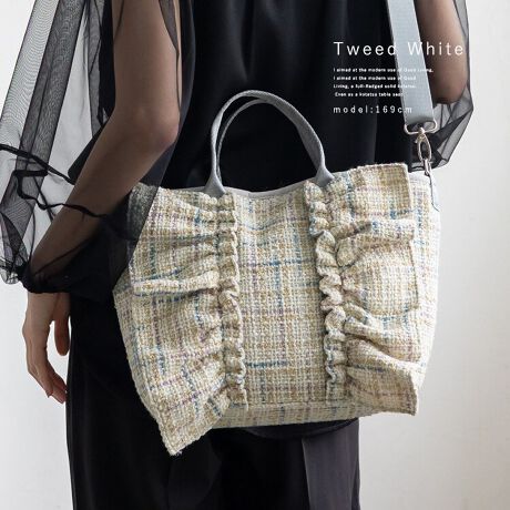 [^:ubb-sp-0239]yfUCz傫ȃtfUCۓIȃg[gobOBcC[hfނo_CrOX[cɎglIv[fނgpAyʂŏvȍɁBnȂ̂ŁAĂ􂢂łꂪ\BV_[xgtŁA|E΂ߊ|ƃX^CςĊy߂܂BJWA͂Aꂢ߃X^Cɂg܂ByzCJ́A}OlbgdlɁBV_[xg͒o܂BI[v|Pbg1t@Xi[t|Pbg1TCYSIZEFF24cm / F36cmiӁj26cmiӁj / }`F12.5cmnhF30cm~F1.5cmA荂F13cmV_[xgF65`125cm~F3cmiO\/߉jO|PbgFȂ|PbgFI[v|Pbg1At@Xi[t|Pbg1V_[xgdʁF73gobÔݏdʁF460gfށFlIv[(lIv)dlF2wayobÕCJ̓}OlbgɂȂĂ܂Bt