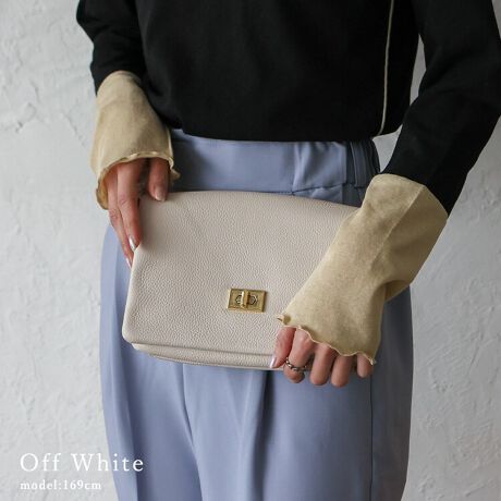 [^:sib-20070n]]fUCA VvǌAl̏㎿obOB  tg̋ANZg ]ANZgɁAmIƃb`vXB g₷ƃX^C𗼗fUC JȒPŁAڂłȂg̗ǂ͂łBJWAtH[}܂ŕLV[Ŋ􂵂܂B {vf _炩㎿ȃVNU[gpAiȈۂ 3̎[Xy[XŃX}[gɐ ɂAobO̒g萮ڏo܂BTCY SIZEFF14cm / F22cm / }`F5cm V_[xgF68`127cm~F1.5cmiO\/߉j V_[xgF31`62cm O|PbgFwʃt@Xi[t|Pbg1 |PbgFI[v|Pbg1At@Xi[t|Pbg1AI[vd؂|Pbg1 V_[xgdʁF75g obÔݏdʁF399g fށFVN obÕCJ͉]ɂȂĂ܂B FFS[hyӎzv́AɑώキAV~EԂ̌ƂȂA̐FAFڂ肪܂̂łӉBJ␅ɔG炵ꍇ́A΂₭炩zŐCA`𐮂ĕKAĉBhC[EXg[u̍ł̊͂߉B