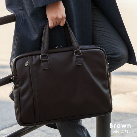 [^:nsb-30291p]A4t@CTCY̎[ɑΉ rWlXu[tP[XB  ֗ȃtg|Pbg TbƎo₷AX}[gtHȂǂ̎[ɍœKłB  PCΉ̃NbVޓ|Pbg PC^ubg̎[ɕ֗ȃNbVޓ|PbgňSɎ[ł܂B  A4TCYΉ C[ɂA4TCY̏ނ[łAdɂvCx[gɂ劈B  _ut@Xi[ TCh܂ŊĴŒg₷o₷BZ₨ołXgXȂg֗ȎdlłB  2WAYdlŎR݂Ȏg t̃V_[xgg΁A|E΂ߊ|\B  PUf tFCNU[Ȃ̂ŁAJ̓C˂Ȃĝꂵ|CgB  VvfUC _ƂAVv炱g₷rWlXobOłB TCY SIZEFF29cm / F39cm / }`F6cm nhF37cm~F2.3cmA荂F15cm V_[xgF74`142cm~F3.5cmiO\/߉j O|PbgFOʃt@Xi[t|Pbg1Awʃt@Xi[t|Pbg1 |PbgFNbVޓ}WbNe[vt|Pbg1 V_[xgdʁF61g obÔݏdʁF518g fށFPU dlF2way obÕCJ̓t@Xi[ɂȂĂ܂ByӎzvL̂ɂꍇ܂BɂCɂȂꍇ͈xAĂ炲gpB