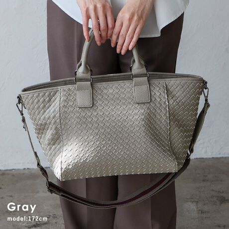 [^:sib-20068p]ꂳƎp˔ ҂ݍ݃g[gobOB  iȕ҂ݍ݃fUC ~ VvȌ` ҂ݍݖ͗loAVvŖÔȂtHǂȃX^Cɂ킹₷BdvCx[g܂ŁAgȂ閜\fUCłB _炩̂ɂ芴̂ Ƃ̂ɓޏ_炩ŁAוĂ^ꂵɂ▭Ȑ݌vBL߂̒ɂ͏_炩߂̒̗pA[ł̂ɃRpNgȎSn܂B nhV_[2WAYŎg 莝X^CɍœKȃnhƁACe[vANZg̃V_[XgbvtB|΂ߊ|łAV[ɍ킹g\łB J͍L߃tbv ~ }OzbNňS J߂ȒPȃ}OzbNdlBL߂̃tbvgJo[ASĂg܂B yĈ₷PUf ڂ͍ȂAϋvɗDꂽPUfނ̗pBꂪȒPŉJ̓łCyɂg܂B  TCY SIZEFF25cm / F46cmiӁj28cmiӁj / }`F20cm nhF33cm~F1.5cmA荂F13cm V_[xgF78`120cm~F5cmiO\/߉j  O|PbgFȂ |PbgFI[v|Pbg3At@Xi[t|Pbg2 V_[xgdʁF140g obÔݏdʁF607g fށFPU dlF2way obÕCJ̓}OlbgɂȂĂ܂B FFjbPyӎzvL̂ɂꍇ܂BɂCɂȂꍇ͈xAĂ炲gpB