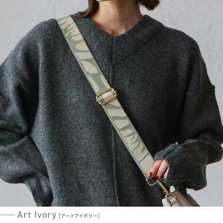 [^:nsz-30272z]̃obOȒPւI  @ׂȎhJƁA▭ȐFgڂfUCXgbvB VvȃobOV_[xgς邾 ͋Cς鎖o܂B  R[f̃ANZgɂȂăObƑ݊AbvI  Ԃ̎gpɂς݌vĂA 3.7cm̕LV_[ŁA|̕SyB TCY\ŁA|E΂ߊ|o܂B  @\ƃt@bV𗼗邱ƂłACełI  TCY SIZEFF63`120cm~F3.7cmi߉j dʁF95giIjA85giA[gAXNGAAubNAA[KCjA91git[j fށF|GXe FFS[h