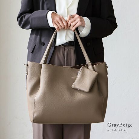 [^:sib-80038p]VvfUC̑傫߃g[gobOB O\ȃ~j|[`obOŜ̃IVȃANZgɁB  ̂tHɎpIȗpr킹AIgîdg[gobOB A4TCYTCYɁAV_[xgŎ΂ߊ|\Ȃ̂ꂵ|CgI  t̃~j|[`̓RCP[Xd|[`ƂĂ֗ȃACeB nh̓AE^[̏ォ|ł悤߂̎dlɁB ʋ΃V[畁igɂIXXłB  DETAIL E傫JāAg₷B ECJ̓}OlbgłB Eڂɕ֗ȖLxȎ[|PbgfUCB FABRIC Ê鍇vgpB yӎzvL̂ɂꍇ܂BɂCɂȂꍇ͈xAĂ炲gpBSIZESPEC SIZEFF29cm / F42cmiӁj35cmiӁj/ }`F12cm nhF52cm~F1.8cmA荂F26cm V_[xgF66`121cm~F1.8cmiO\/߉j O|PbgFȂ |PbgFI[v|Pbg3At@Xi[t|Pbg2AMU[|Pbg2 V_[xgdʁF88g obÔݏdʁF426g fށFPU dlF2way obÕCJ̓}OlbgɂȂĂ܂B FFVo[  |[` SIZEFF9cm / F12cm / }`FȂ O|PbgFOʃt@Xi[|Pbg1 |PbgFȂ dF62g fށFPU obÕCJ̓t@Xi[ɂȂĂ܂B